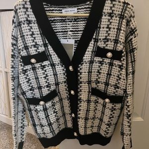 Brand new Urban Revivo Cardigan! Small!
